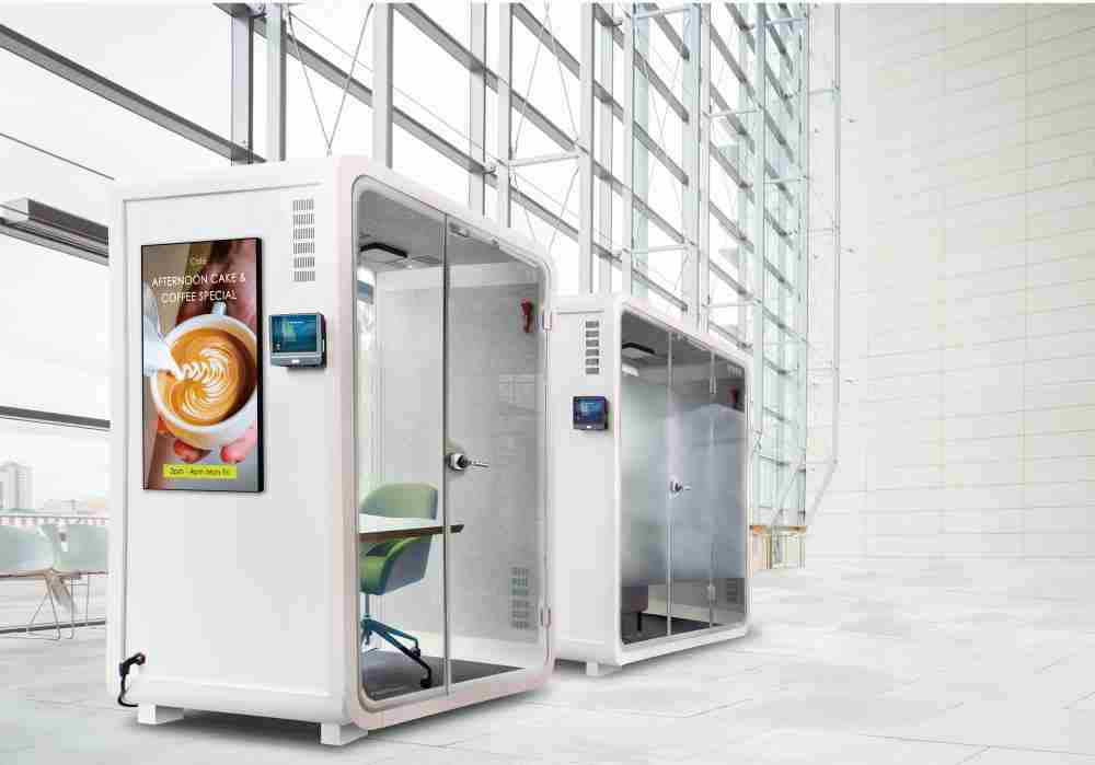 森林舞会子公司达擎之智慧行动办公舱，，，，采用PDLC智能调光玻璃设计，，透过通电与断电的电流切换，，，，呈现透明与雾面效果，，，，具节能降耗特性并兼顾隐私，，确保信息安全