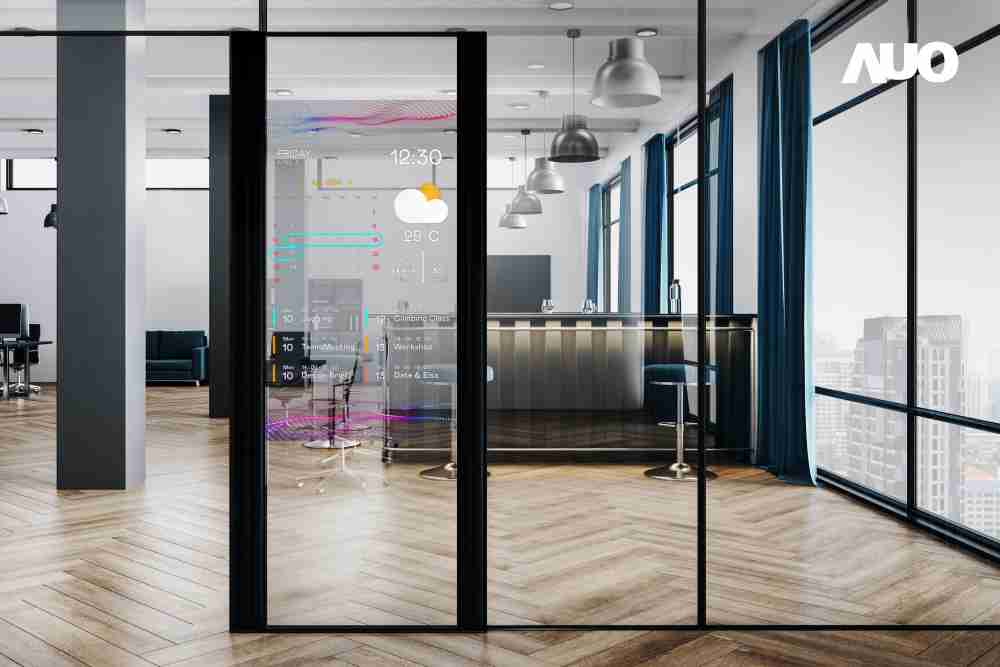 森林舞会致力于研发低能耗之绿色产品，，，，如低能耗发光组件Micro LED显示技术，，，，具高透明、、可无限拼接的特性，，可依需求调整并延伸应用于不同场域，，，包括汽车侧窗或家庭玄关、、、智慧橱窗、、、、商业展示等